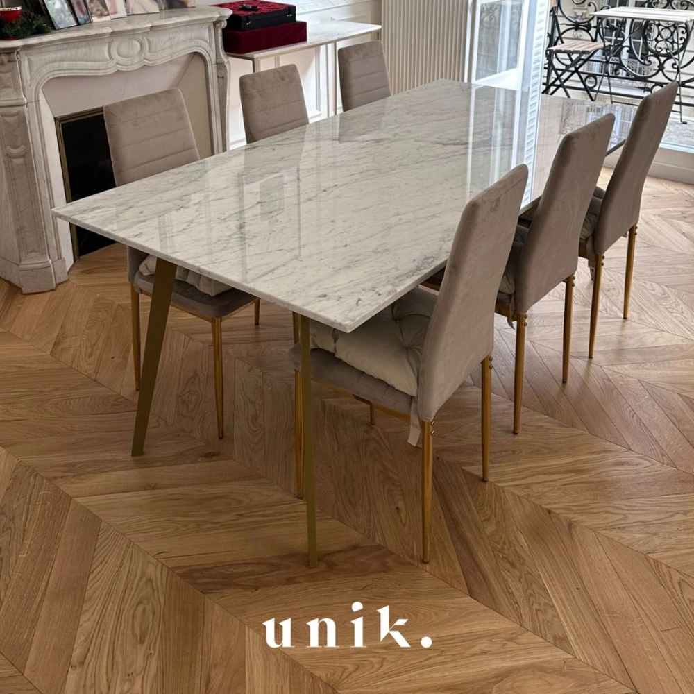 Bàn ăn mặt đá hình bầu dục mềm mại cho phòng ăn