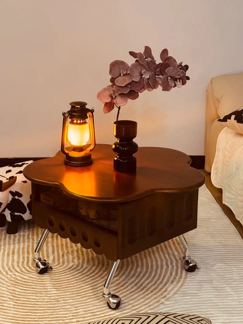 Ấm cúng và tự nhiên với bàn trà gỗ