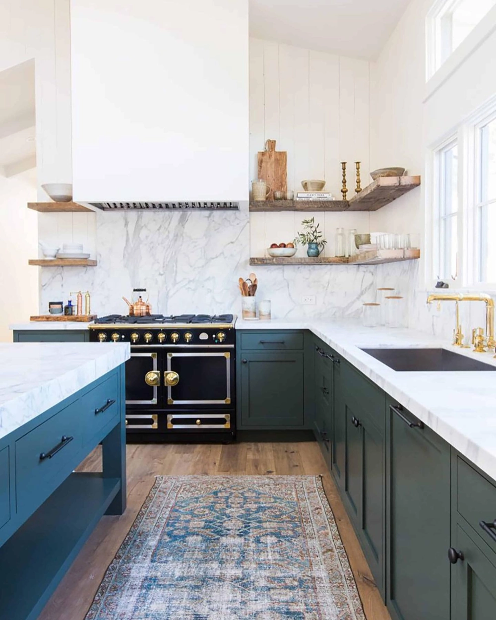 Mẫu tủ bếp chữ l dài 3m phù hợp cho nhà phố