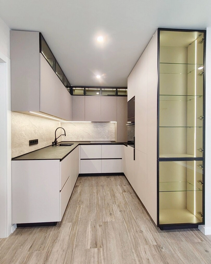 Mẫu thiết kế bếp hình chữ u đẹp phong cách hiện đại