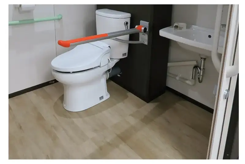 Bồn cầu thông minh tự động tối ưu thao tác sử dụng