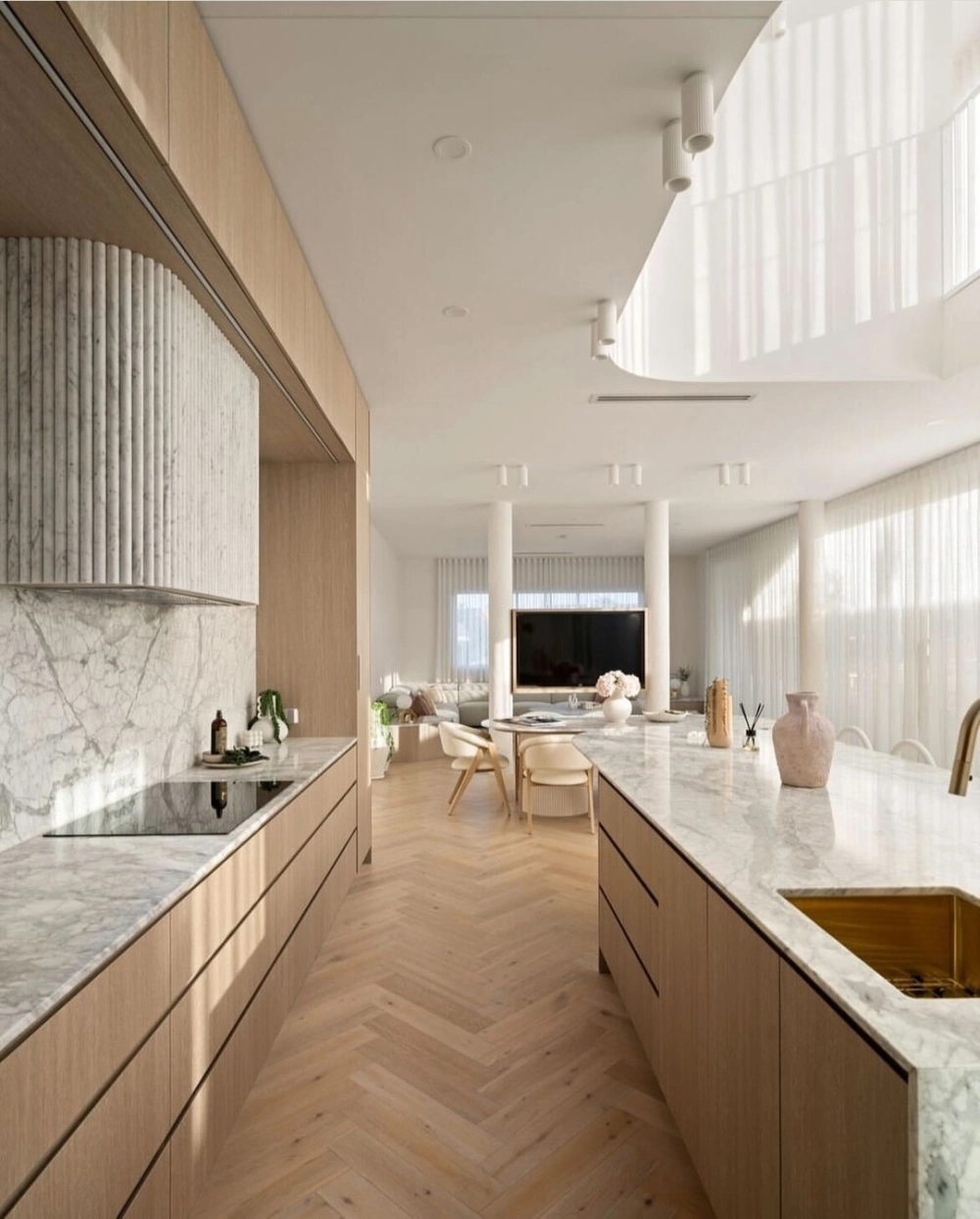 Mẫu đảo bếp di động có bánh xe tiện lợi