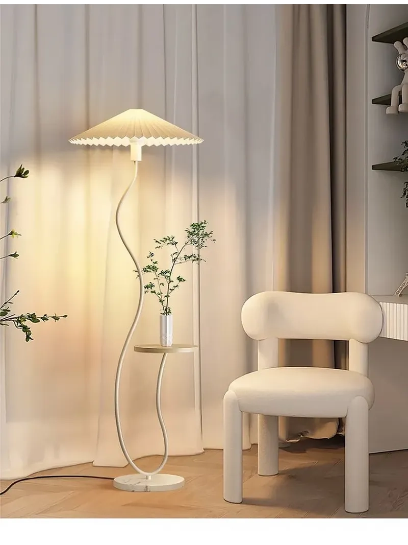 Khám phá ảnh đèn cây đứng đẹp cho phòng khách hiện đại