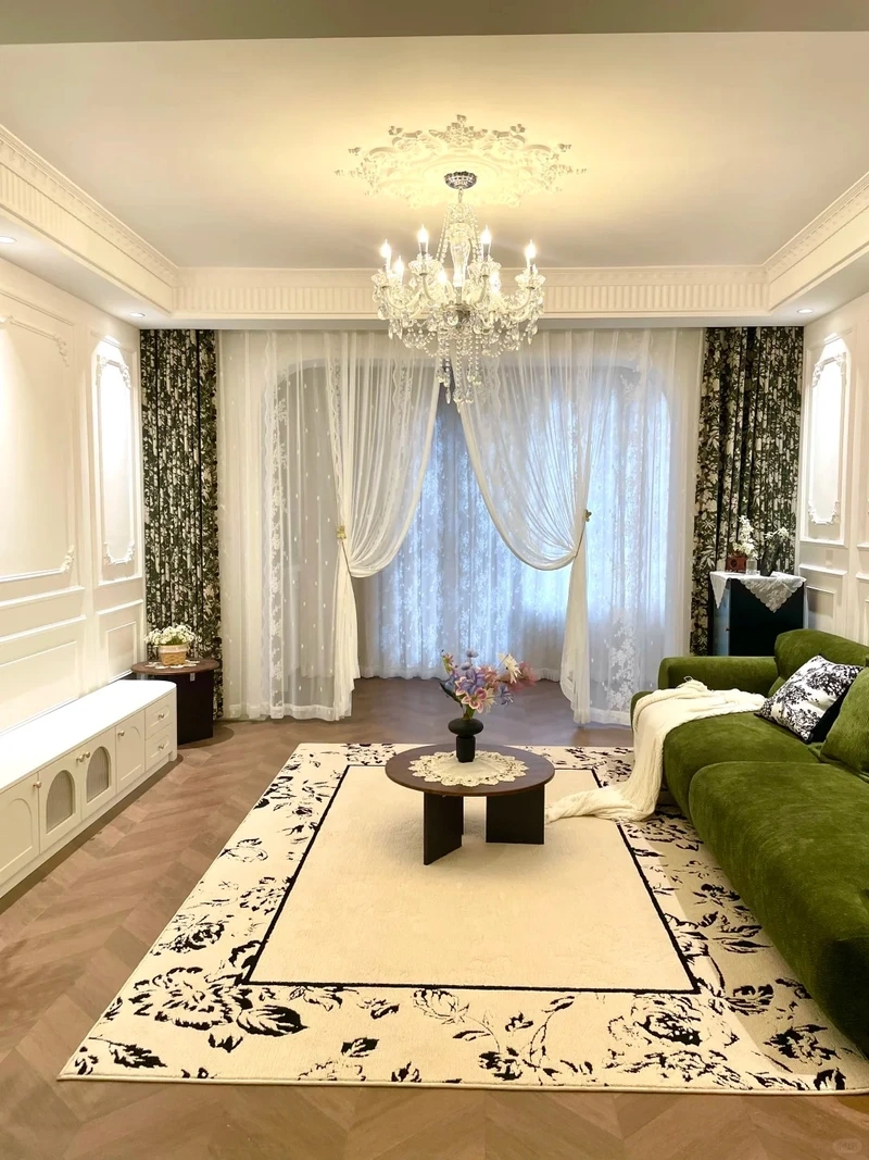 Phù hợp diện tích nhỏ nhờ đèn chùm phòng khách chung cư