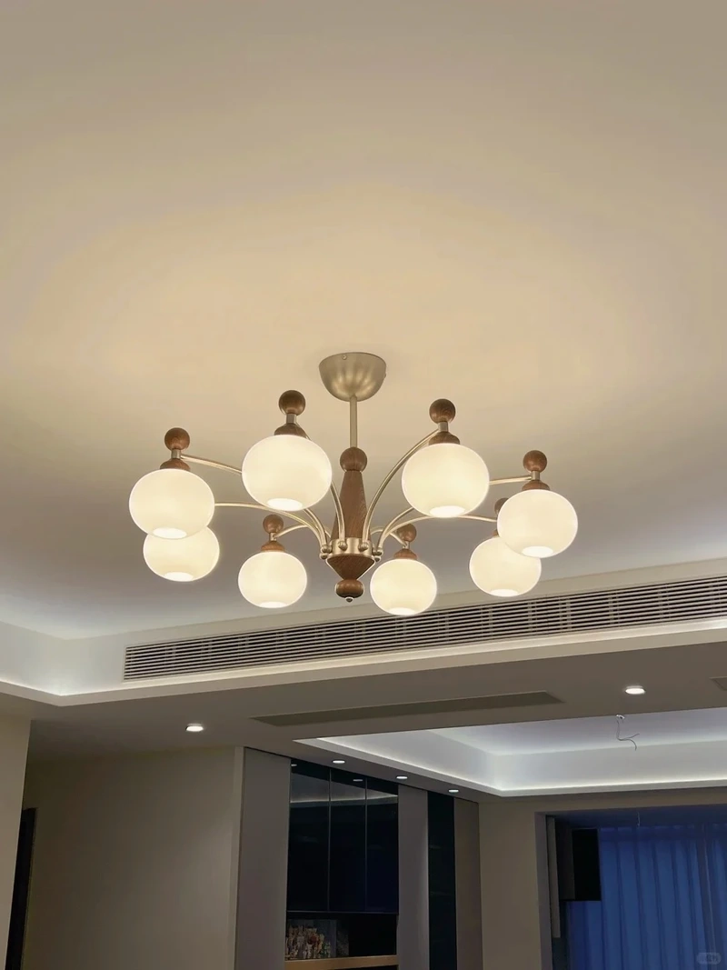 Hoàn thiện không gian cùng đèn chùm phòng khách thiết kế đẹp