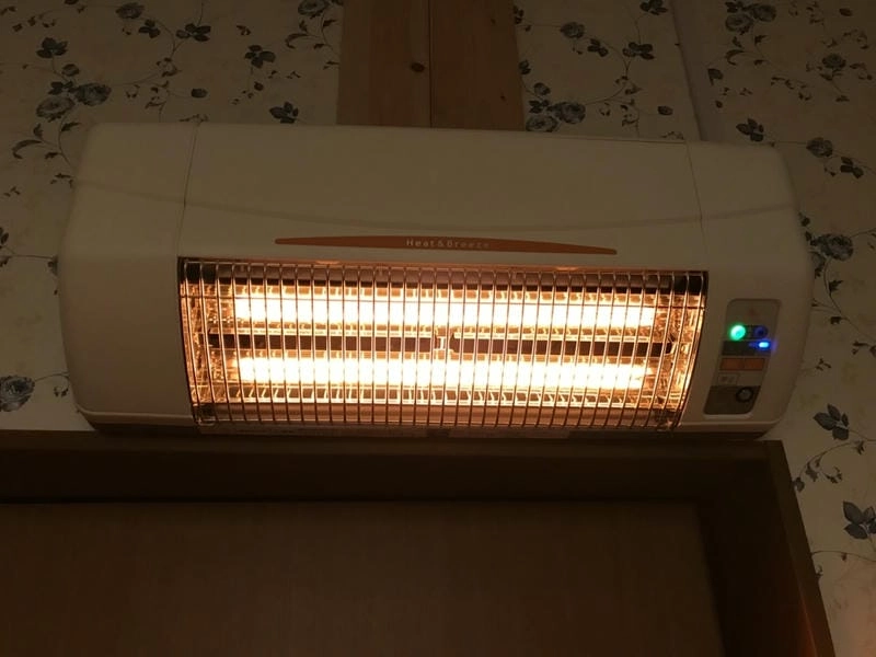 Đèn sưởi nhà tắm nhà vệ sinh ấm và khô ráo