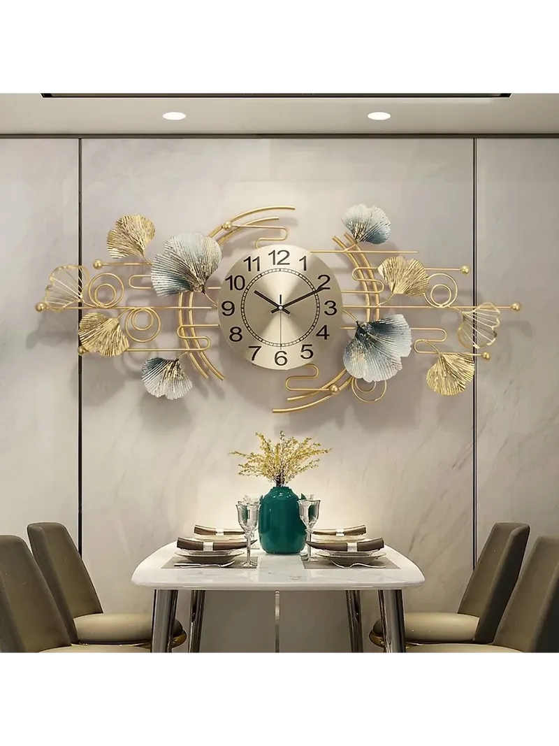 Tạo điểm nhấn sang trọng với ảnh đồng hồ decor phòng khách