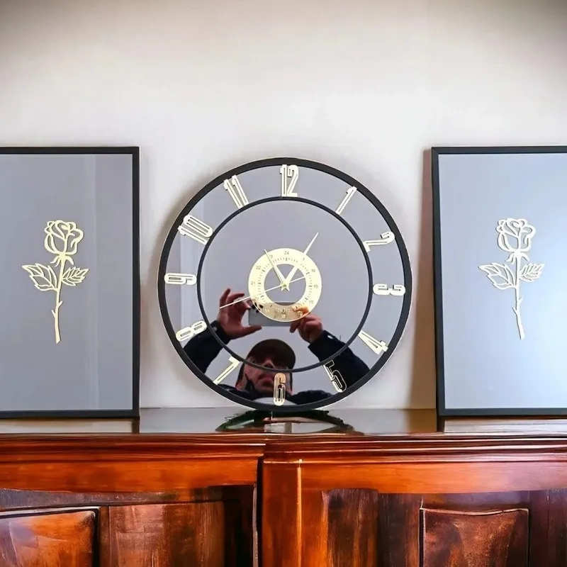 Không gian đẳng cấp nhờ ảnh đồng hồ decor cao cấp