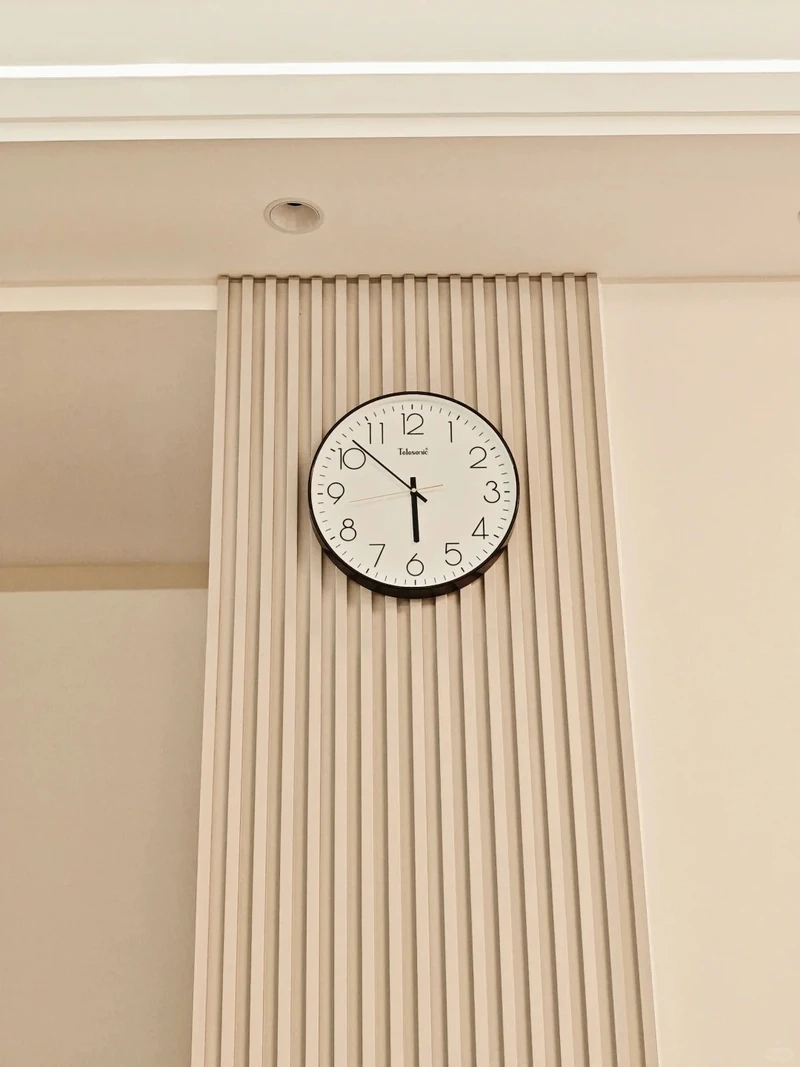 Trang trí nội thất hoàn hảo nhờ đồng hồ treo tường decor đẹp