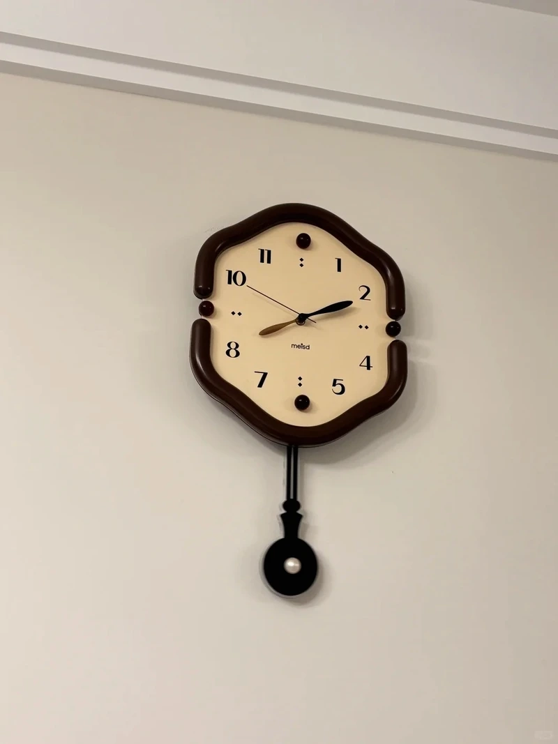 Yên tĩnh và thư giãn nhờ đồng hồ treo tường không tiếng ồn