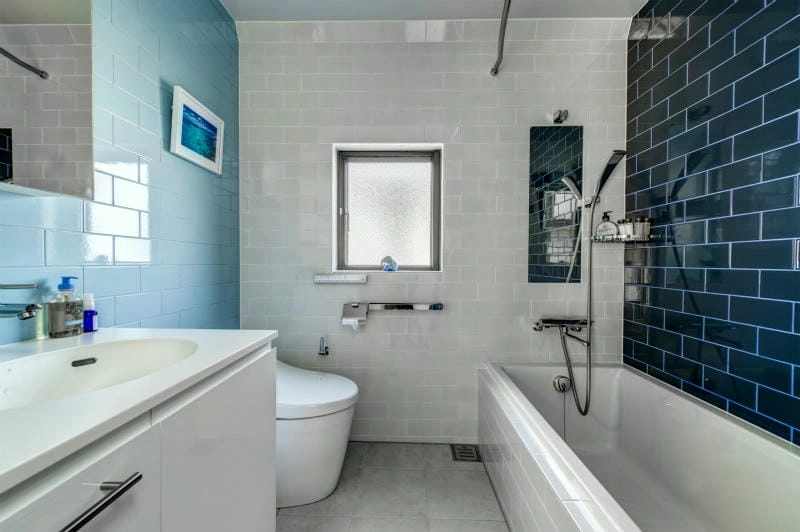 Mẫu gạch nhà vệ sinh đẹp tạo điểm nhấn tinh tế