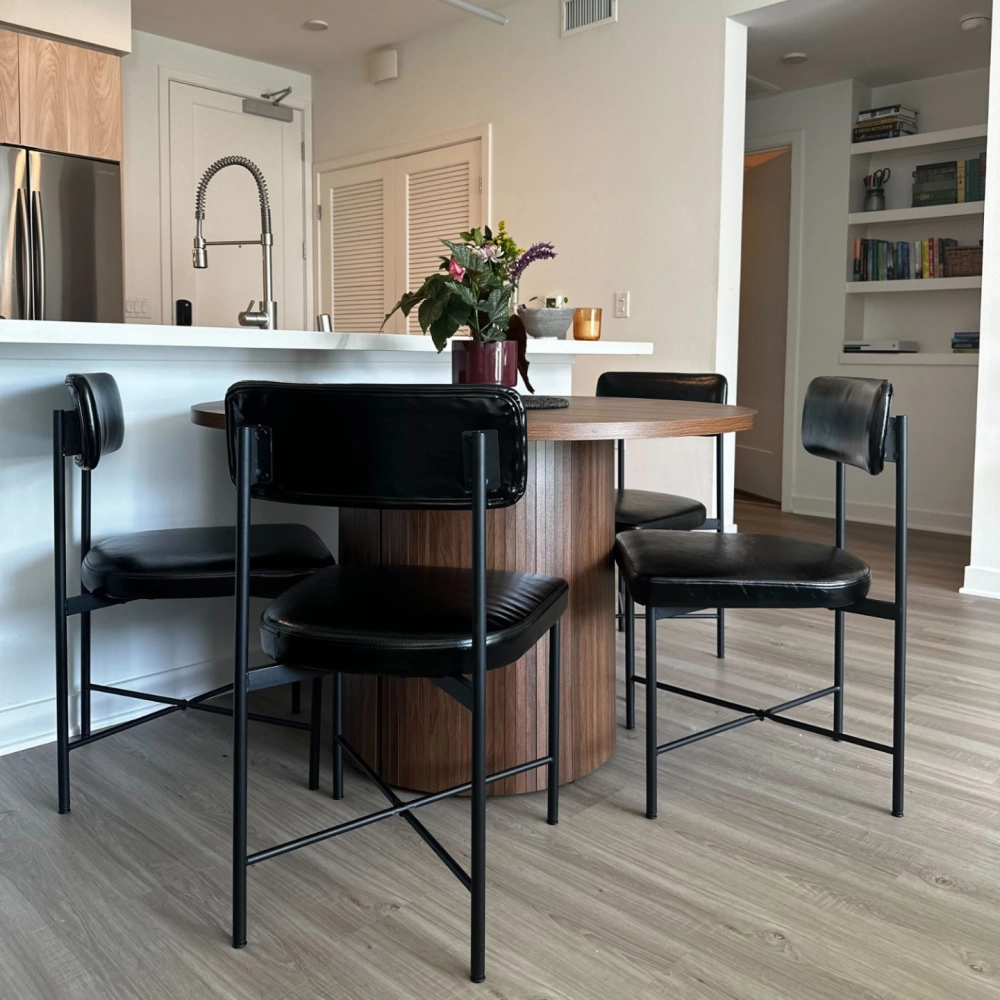 Tổng thể hài hòa của bộ bàn ghế ăn 6 ghế mặt đá ceramic