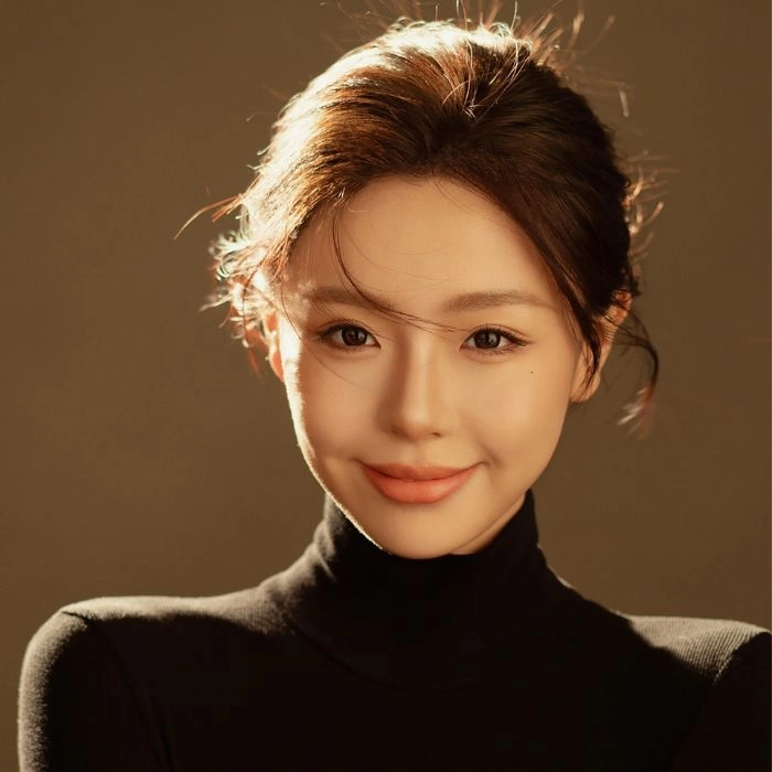 Chân dung tác giả Hồ Giang