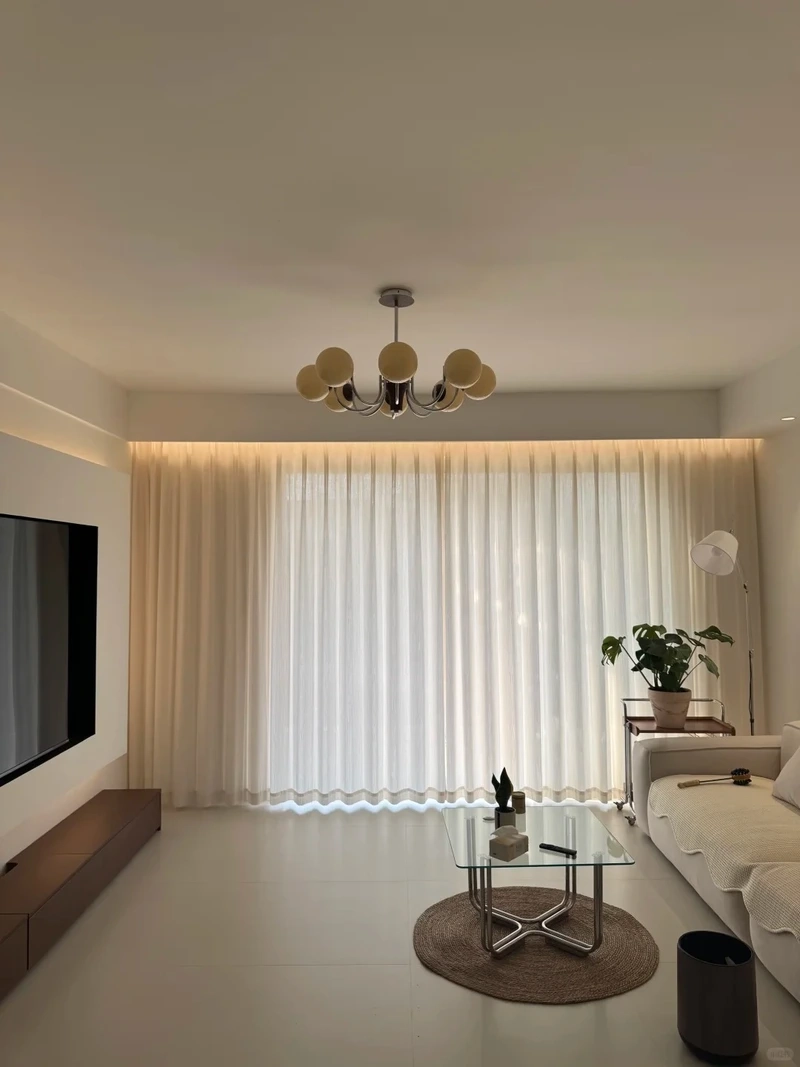 Phù hợp không gian hẹp cùng rèm cửa phòng khách nhà ống