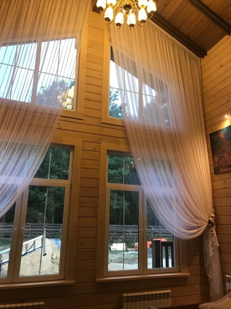 Trang trí phòng khách với hình ảnh rèm cửa sổ phòng khách tinh tế