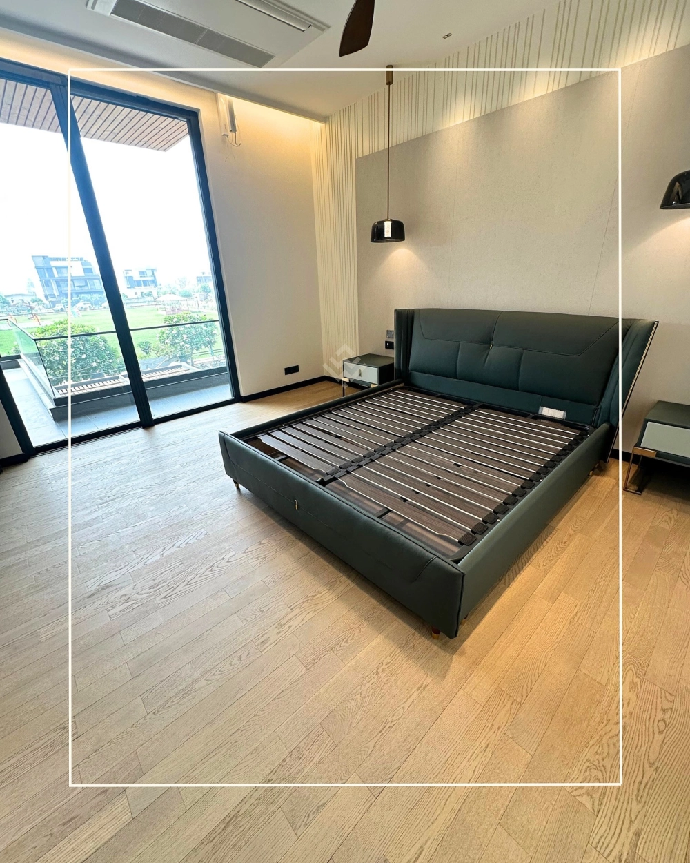 Mẫu sàn gỗ Malaysia nhập khẩu với cốt gỗ chắc chắn và chống mối mọt