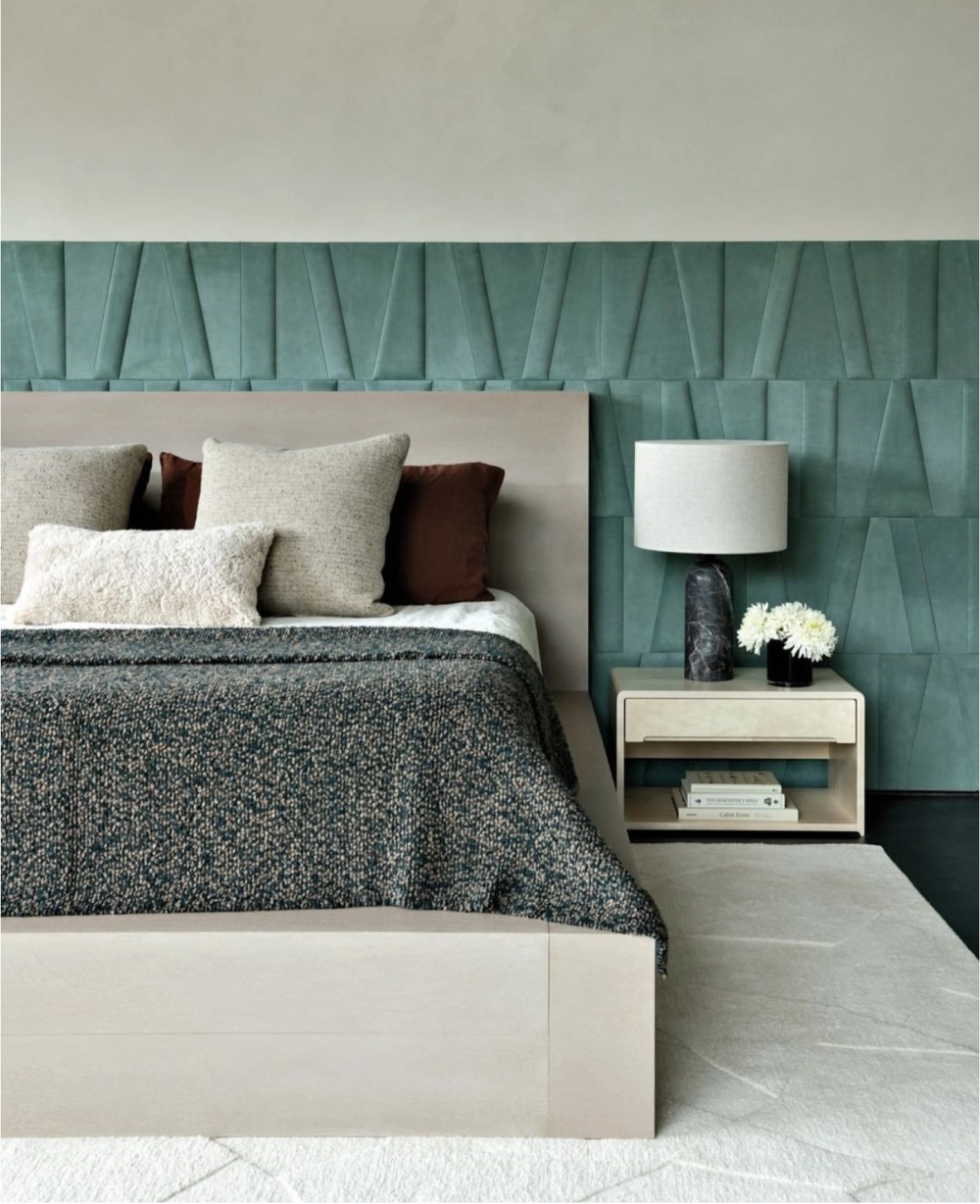 Tab đầu giường tròn độc đáo tạo điểm nhấn mềm mại