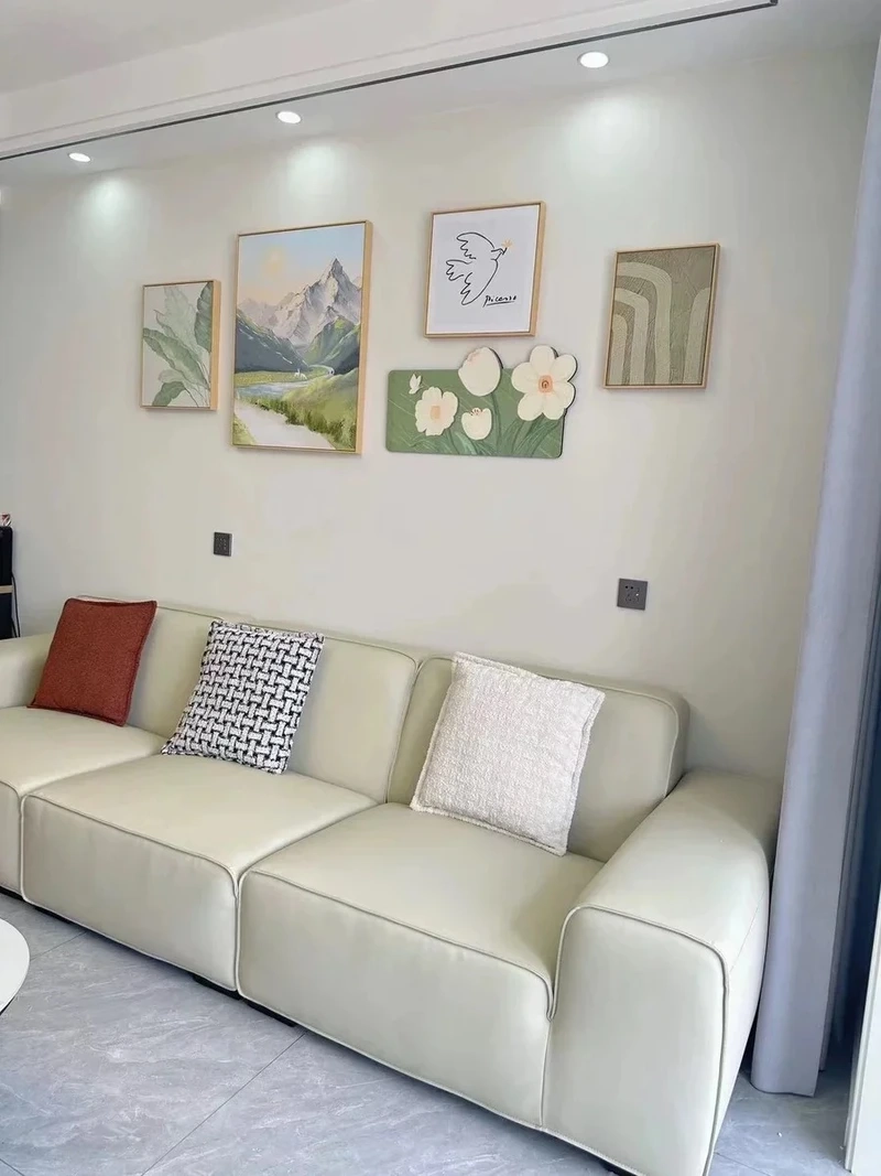 Phong cách độc đáo cùng tranh treo phòng khách trừu tượng