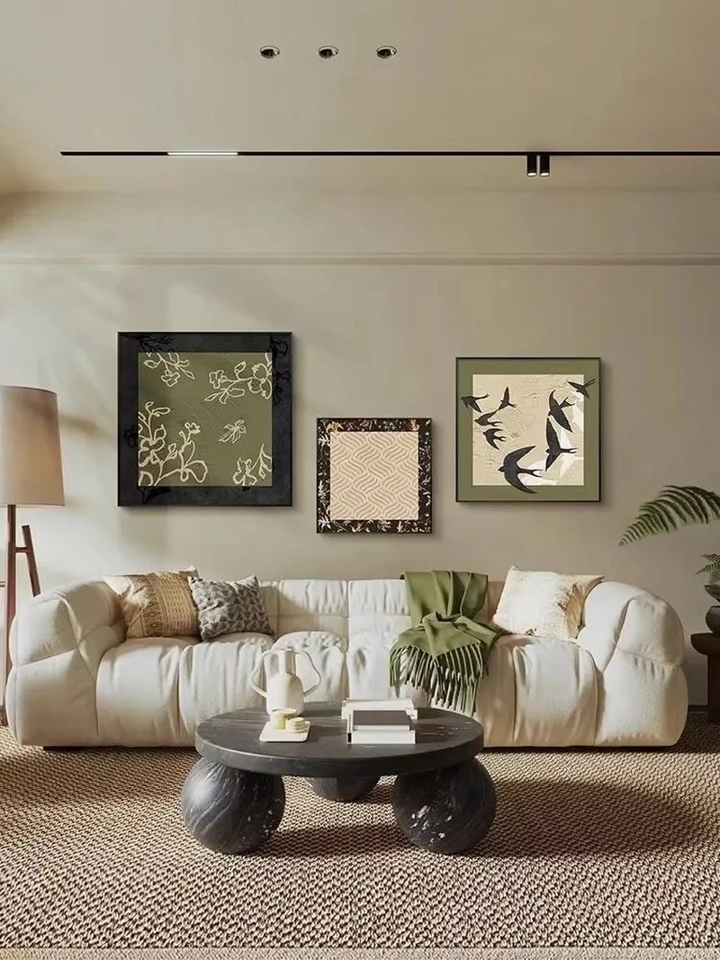 Tạo điểm nhấn nổi bật với tranh treo phòng khách trang trí không gian