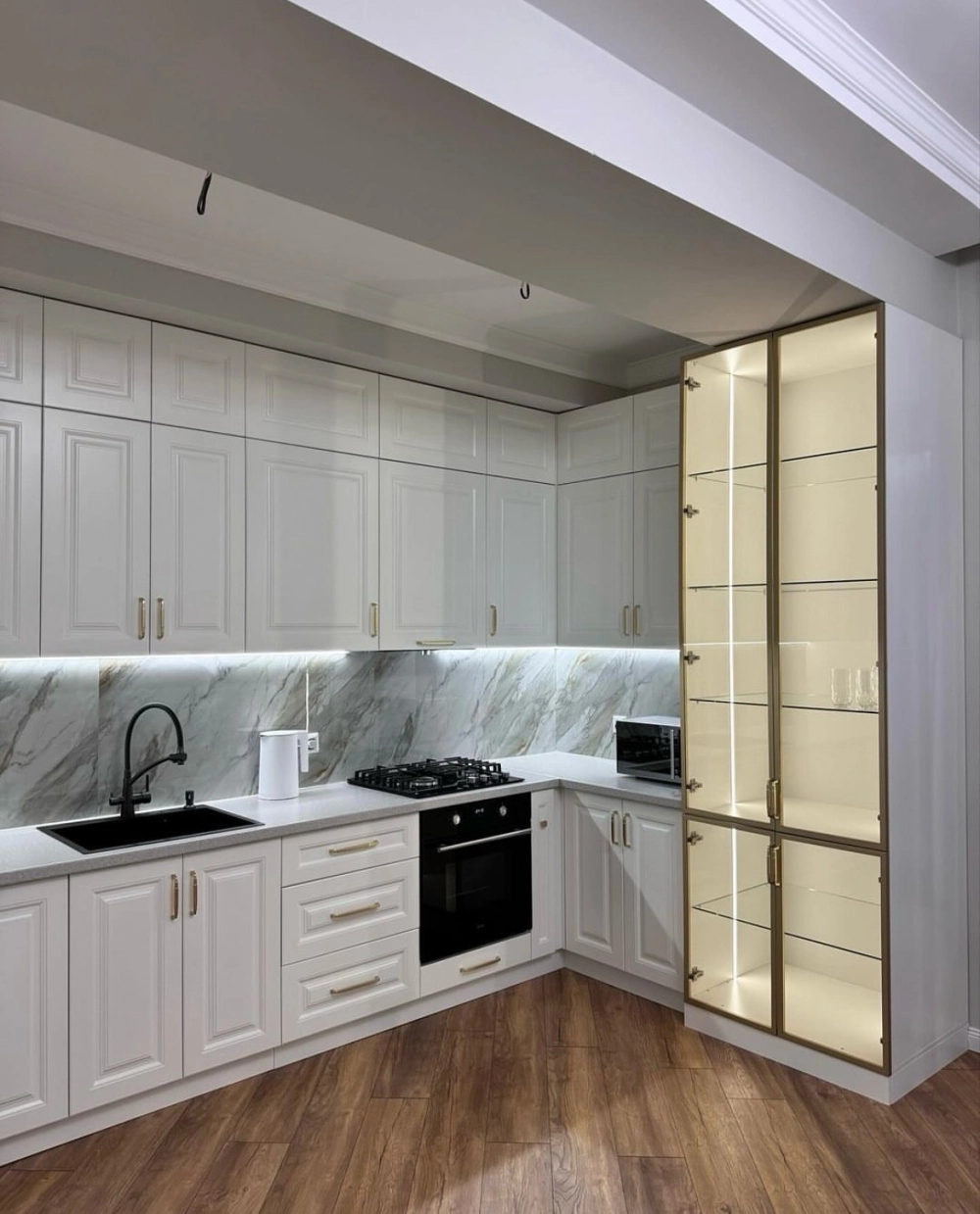 Mẫu tủ bếp gỗ công nghiệp laminate chịu nhiệt tốt