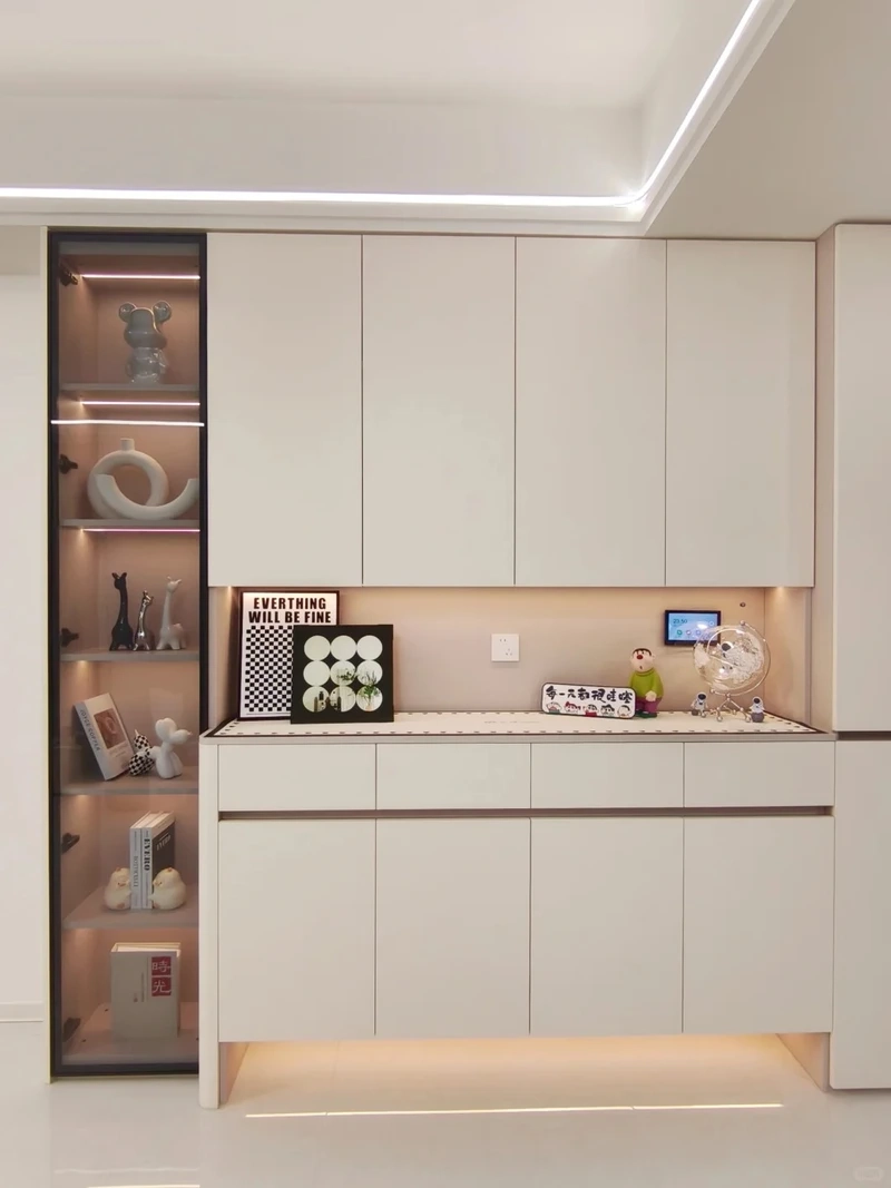 Tinh tế và đẳng cấp nhờ tủ giày sang trọng