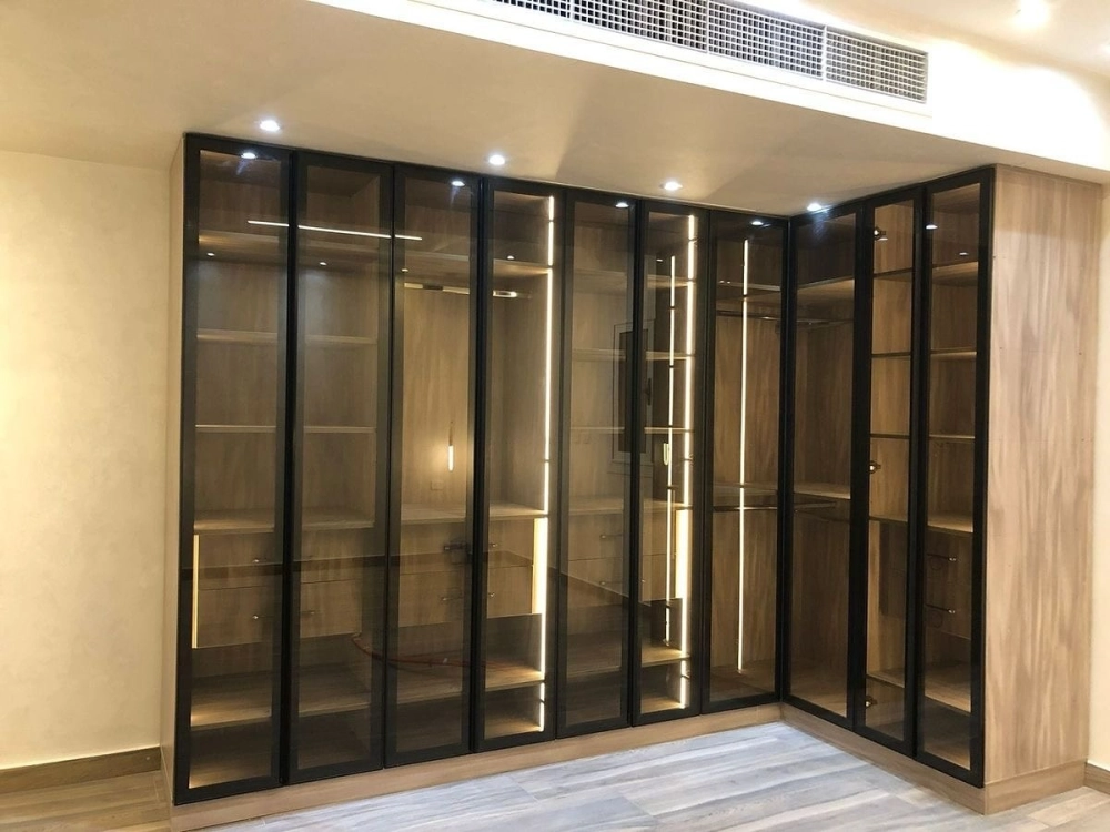 Tủ quần áo kết hợp bàn làm việc tối ưu công năng