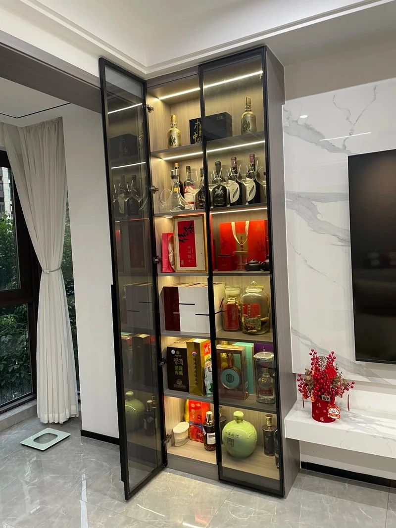 Hoàn thiện không gian nhờ tủ rượu liền phòng khách