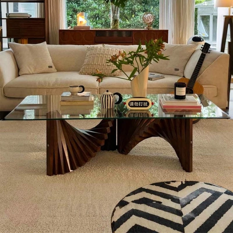 Bàn trà mặt kính tiện dụng cho sinh hoạt gia đình