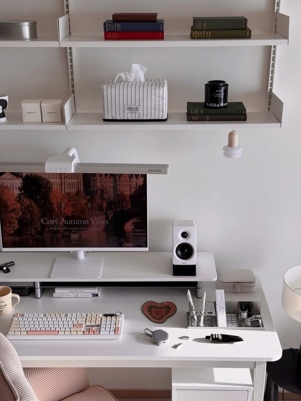 Chậu cây sen đá nhỏ làm đồ decor để bàn tươi mát