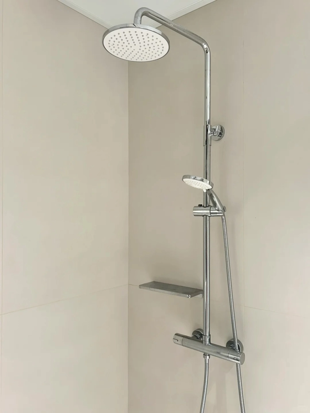 Phụ kiện nhà tắm inox 304 móc treo tường tối giản cao cấp