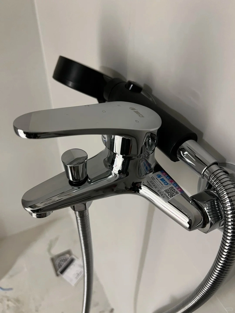 Phụ kiện nhà tắm inox 304 vòi sen mạ crom sáng bóng bền bỉ