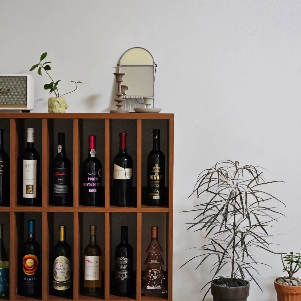 Tủ rượu phong cách tối giản với đường nét thanh lịch